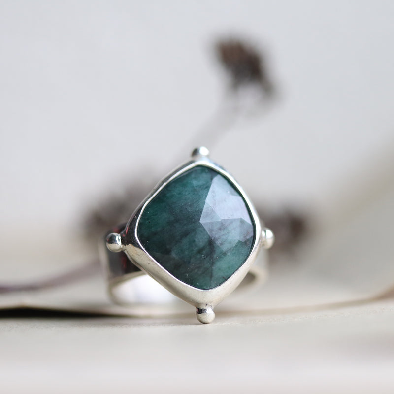 Emerald Ring No. 106 | Size 6