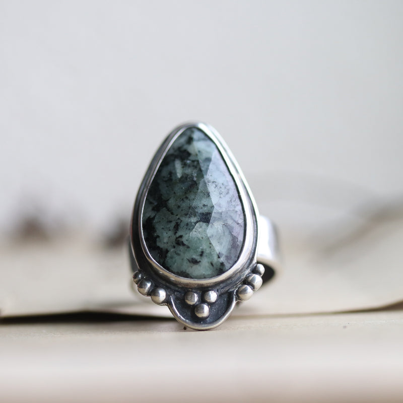 Emerald Ring No. 110 | Size 9