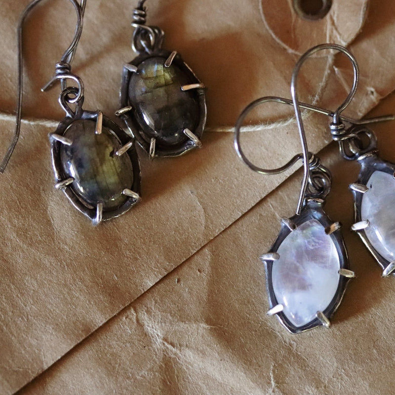 Labradorite Prong Dangle Earrings